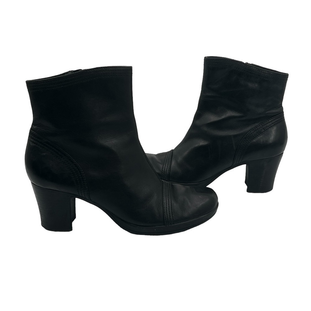 Clarks Black Block Heel Side Zipper Ankle Boots Size 8 1/2 Women’s